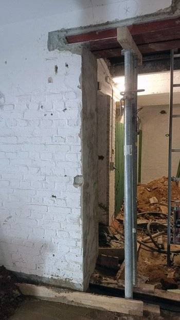 Bausanierung Umbau Bauunternehmen, Baufirma für Tür Fenster und Mauerdurchbrüchen oder Betondurchbrüchen Durchbrüchen
